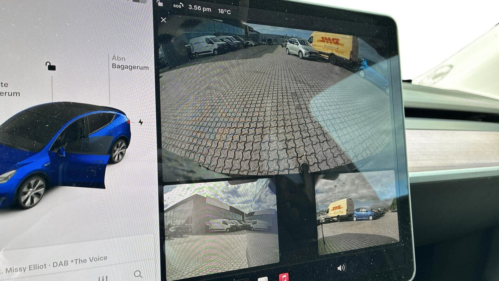 Blå Tesla Model Y fra 2021