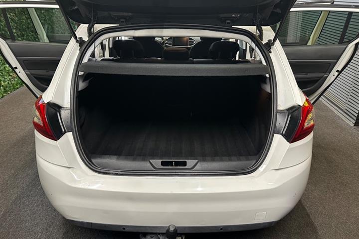 undefined Peugeot 308 fra 2014