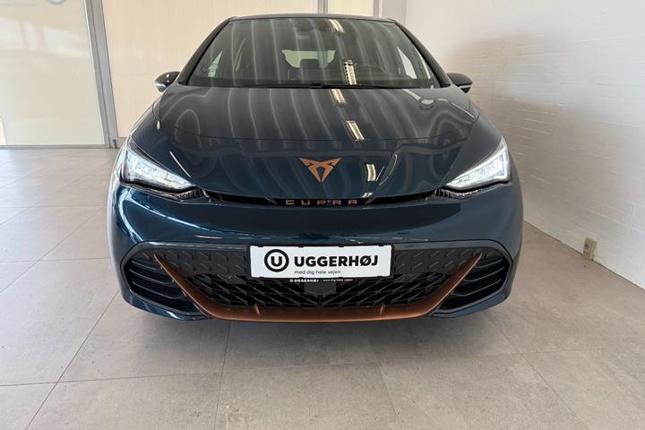 Blå Cupra Born fra 2024