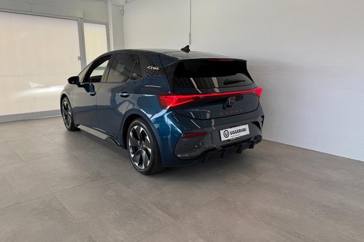 Blå Cupra Born fra 2024