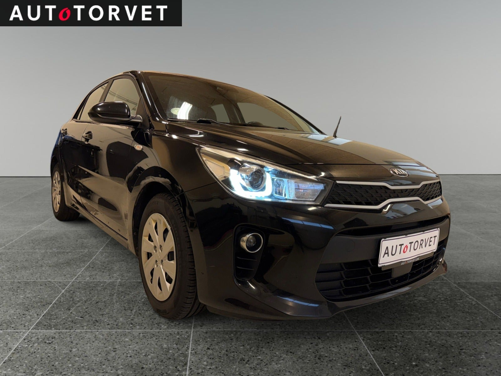Sort Kia Rio fra 2017