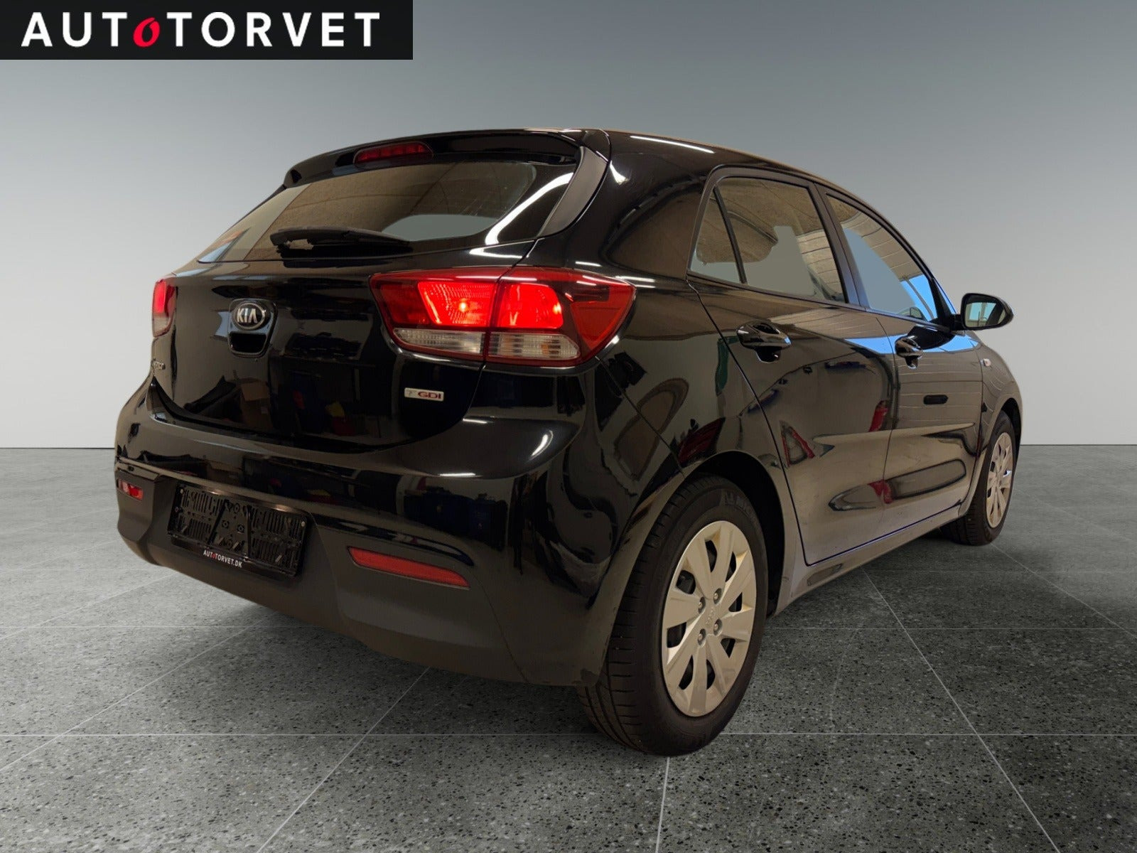 Sort Kia Rio fra 2017