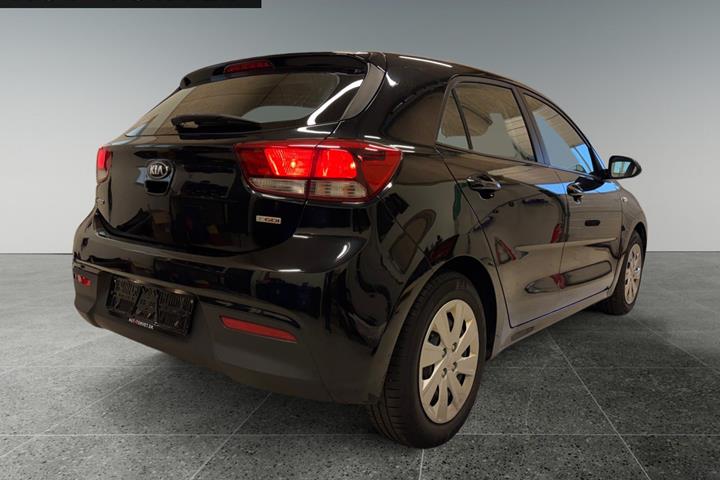 Sort Kia Rio fra 2017