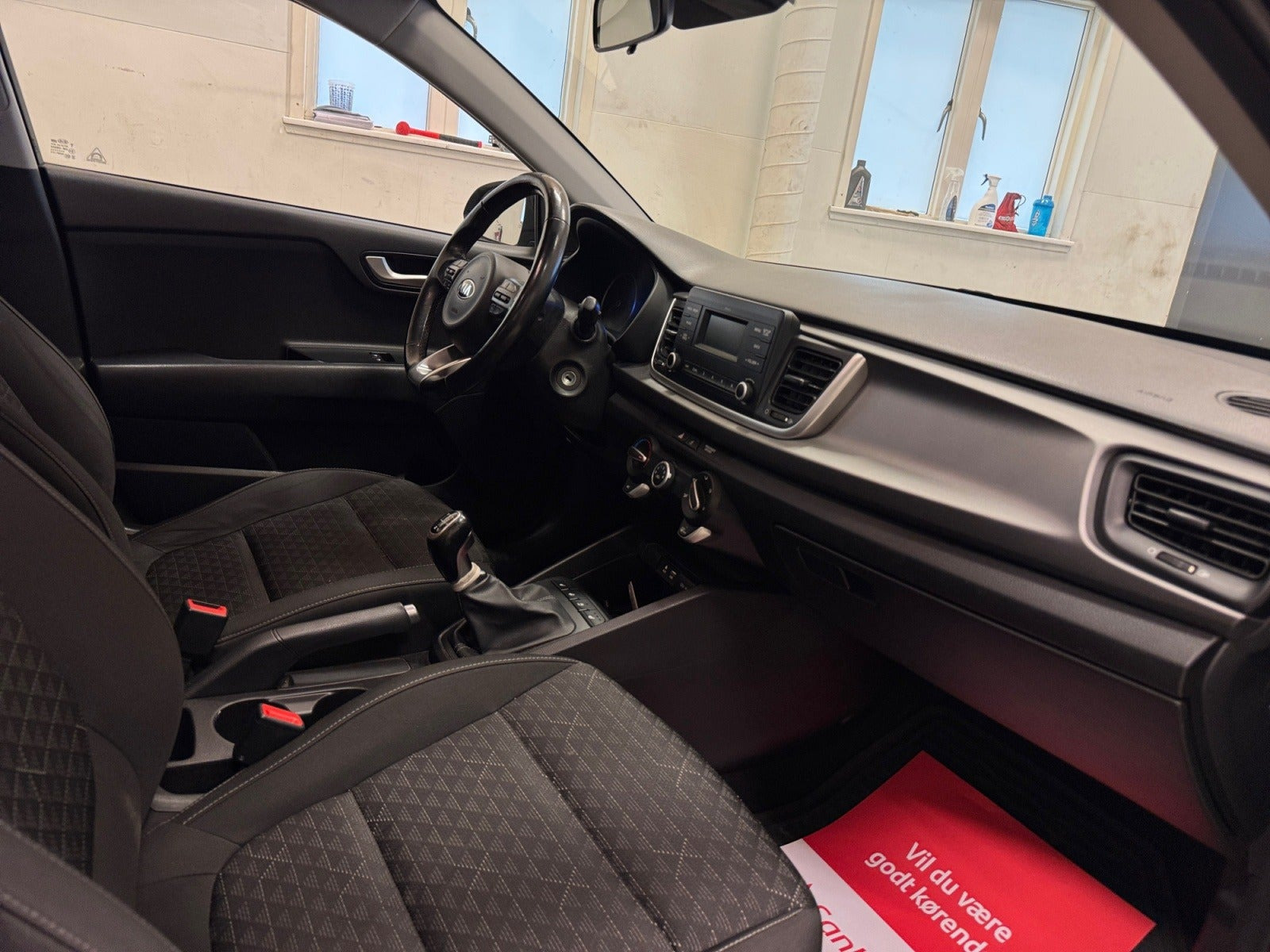 Sort Kia Rio fra 2017