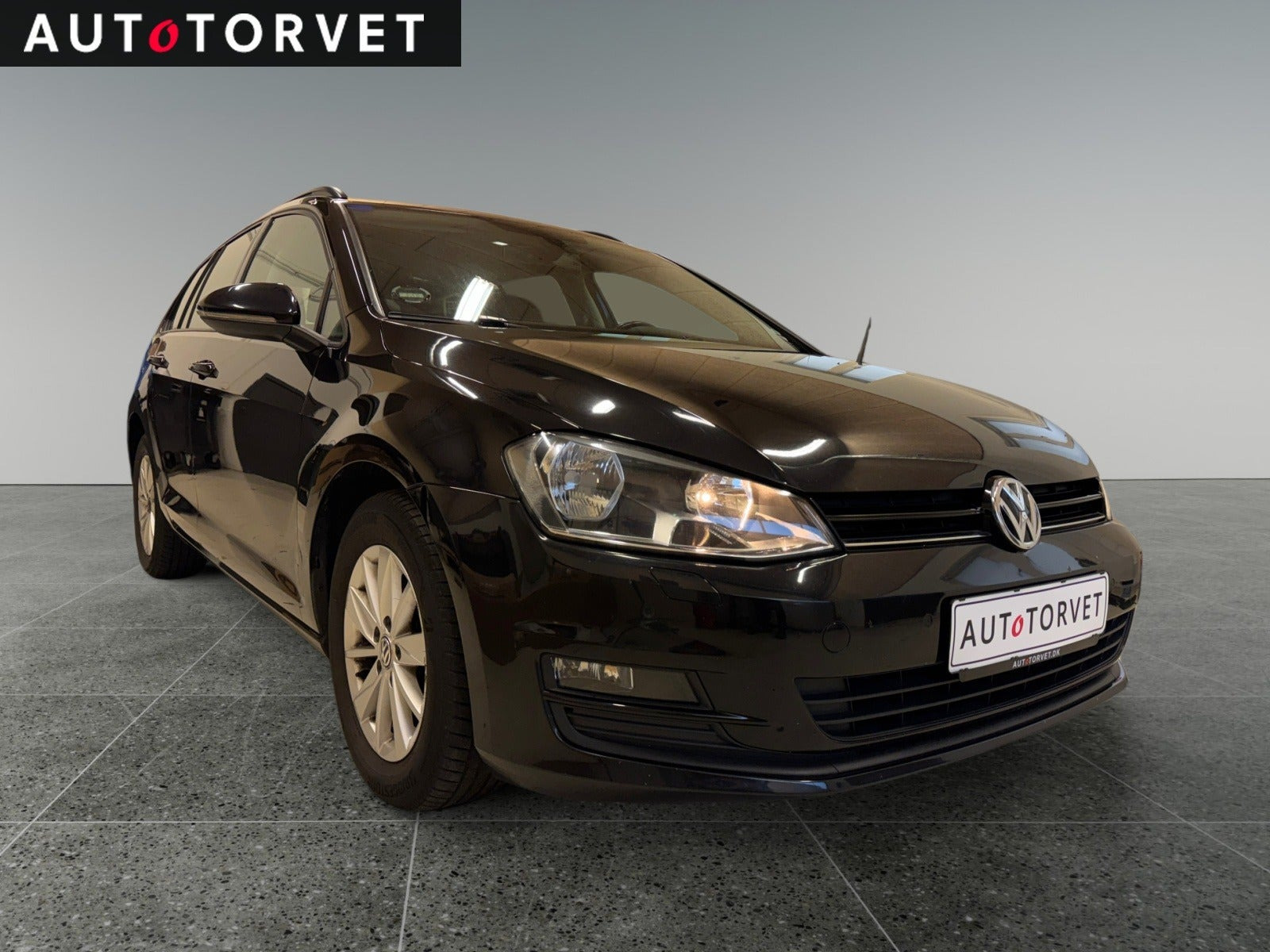 Sort VW Golf VII fra 2015
