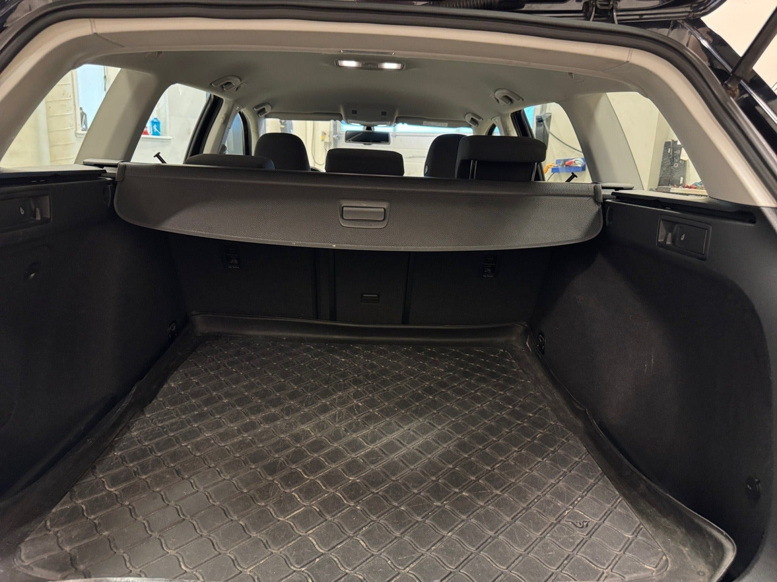 Sort VW Golf VII fra 2015