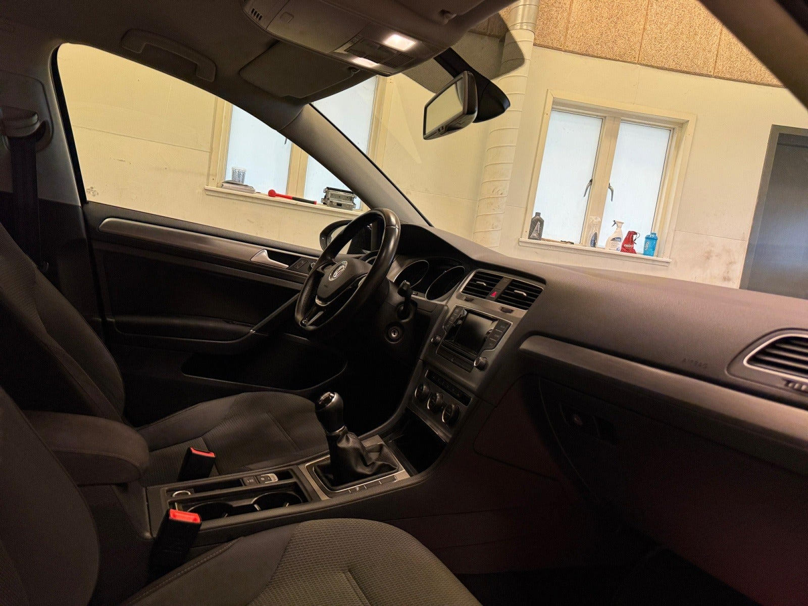 Sort VW Golf VII fra 2015