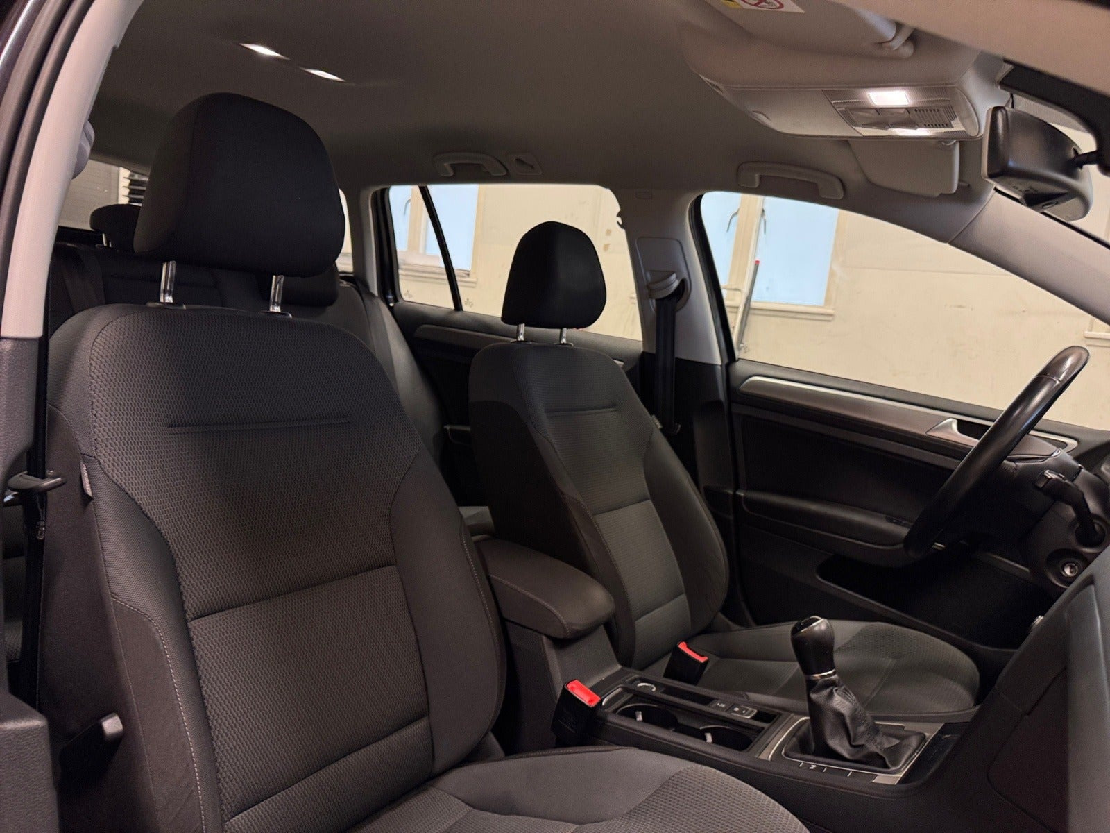 Sort VW Golf VII fra 2015