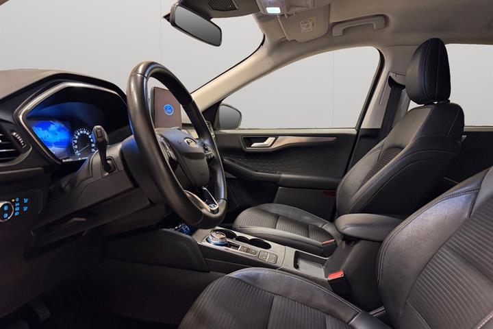 Grå Ford Kuga fra 2020