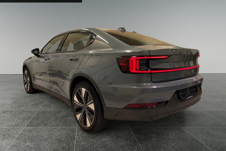 Blå Polestar 2 fra 2023