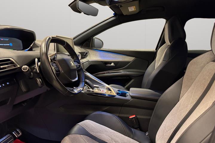 Sort Peugeot 3008 fra 2020
