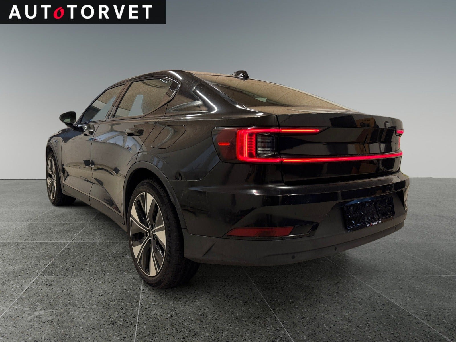 Sort Polestar 2 fra 2023