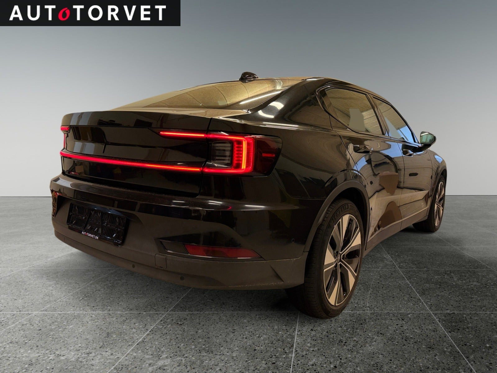 Sort Polestar 2 fra 2023