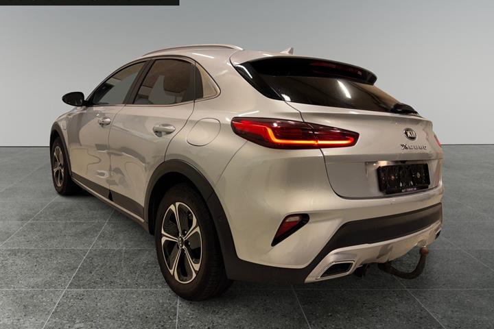 Sølv Kia XCeed fra 2020