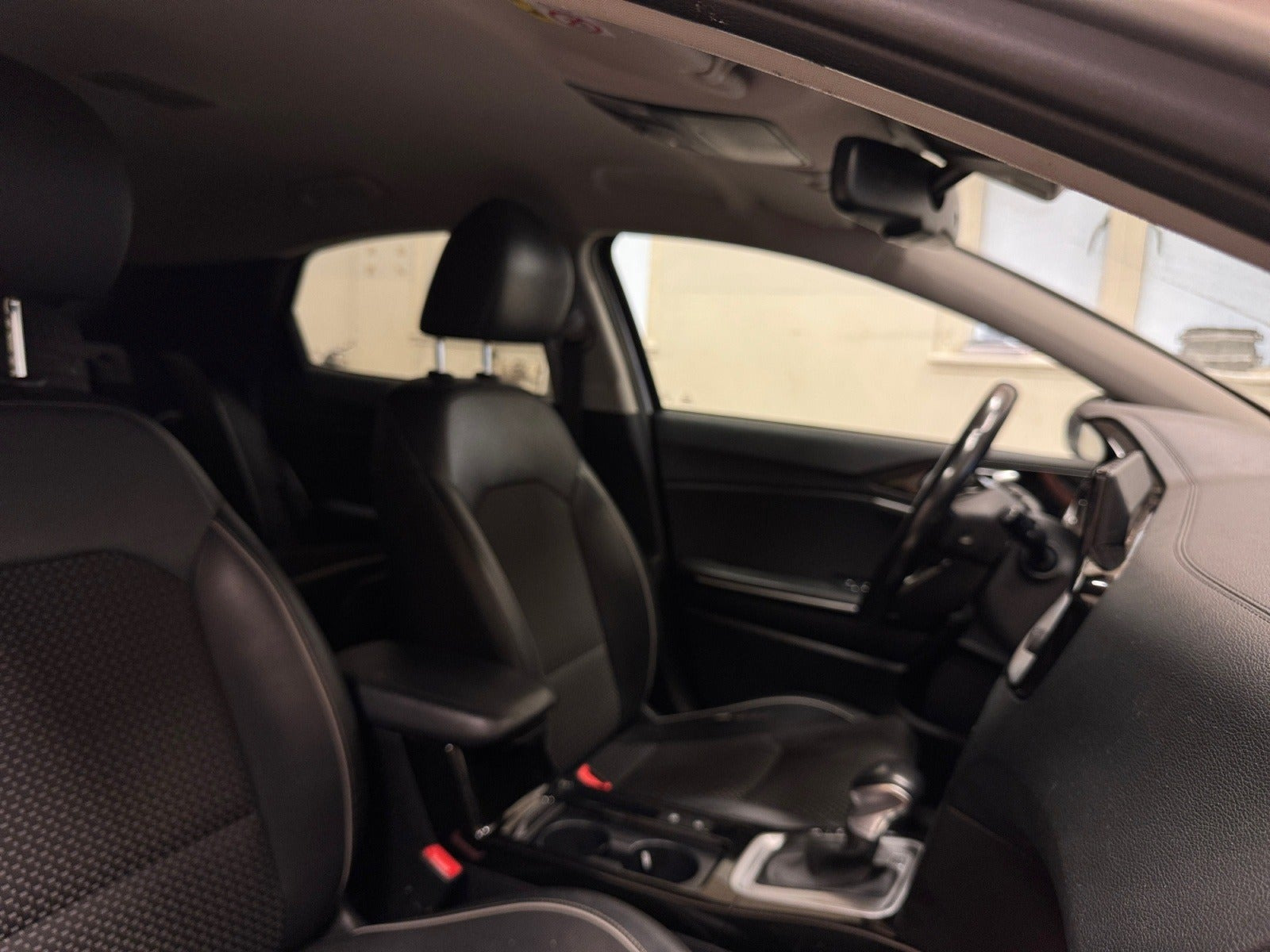 Sølv Kia XCeed fra 2020