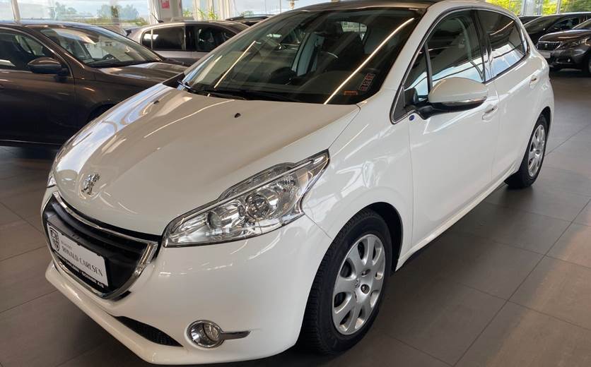 Peugeot 208 1,2 VTi Allure Sky