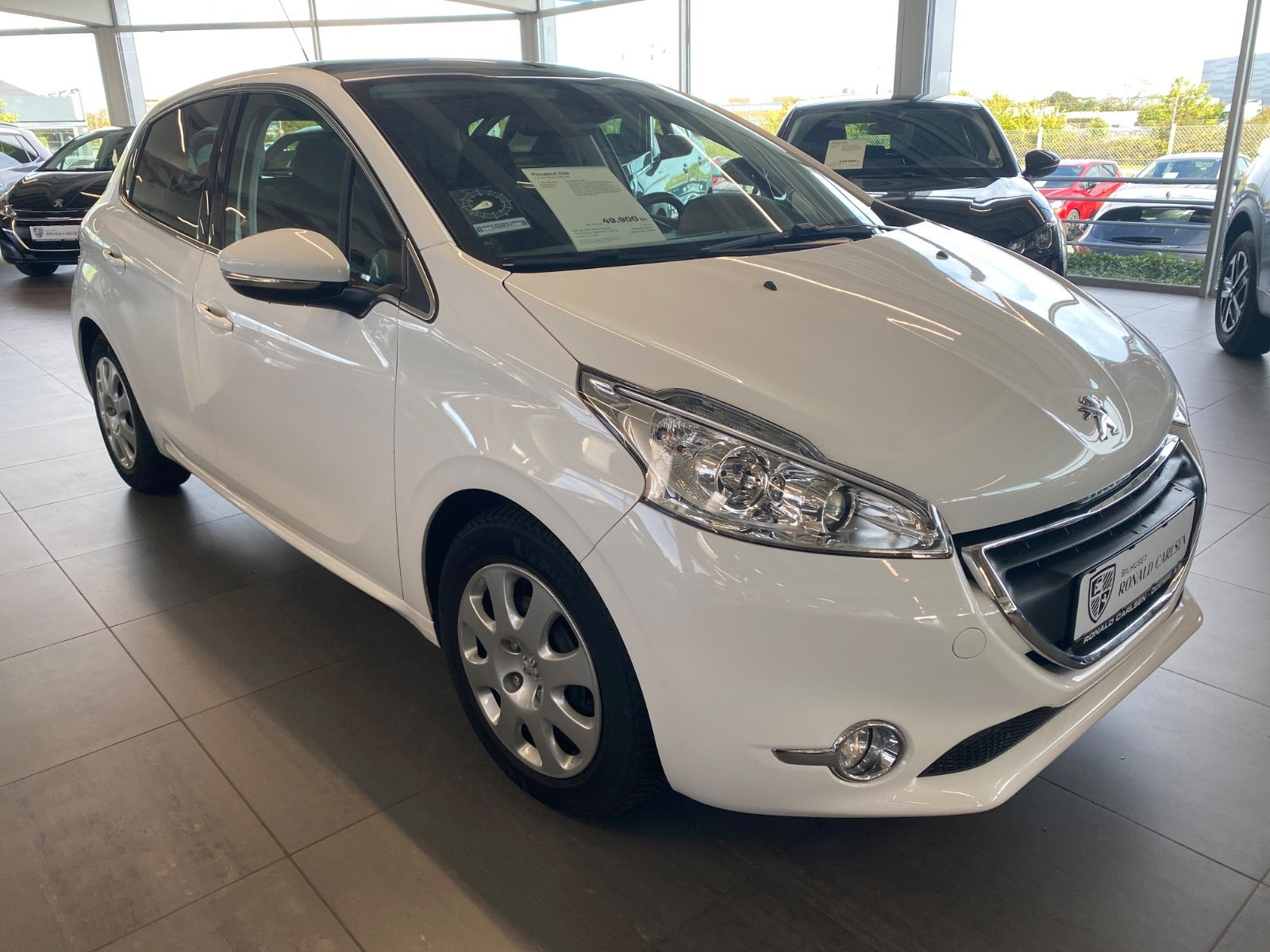 Hvid Peugeot 208 fra 2014