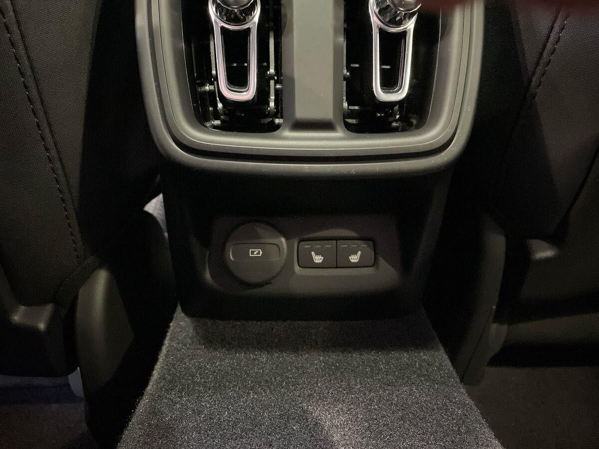 Hvid Polestar 2 fra 2024