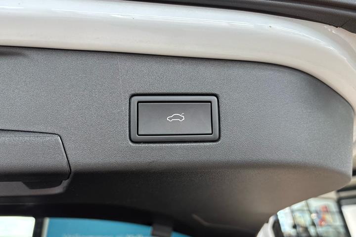 Hvid VW ID.4 fra 2023