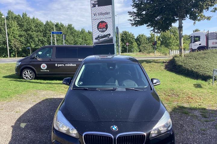 undefined BMW 218d fra 2016