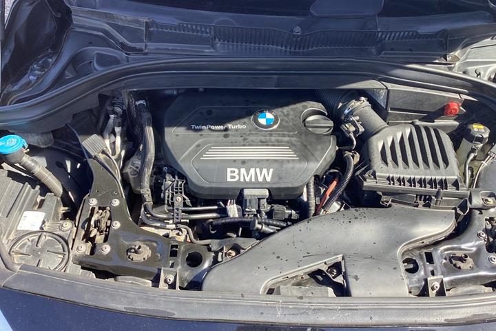 undefined BMW 218d fra 2016