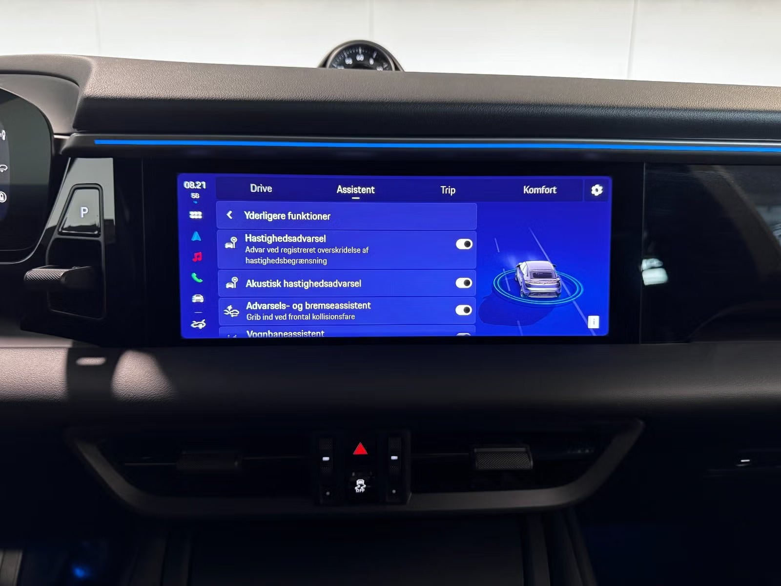 undefined Porsche Macan 4 fra 2025