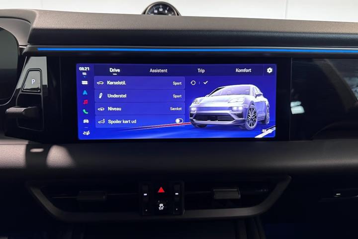 undefined Porsche Macan 4 fra 2025