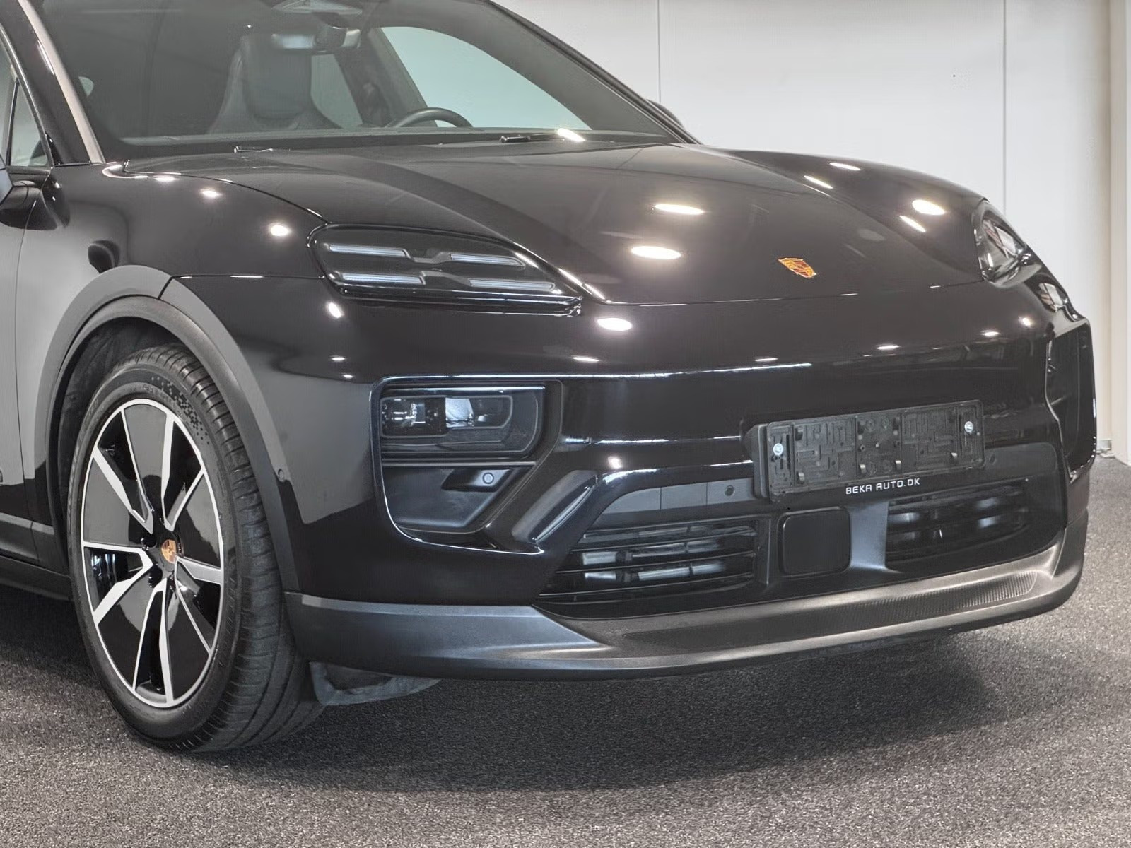 undefined Porsche Macan 4 fra 2025