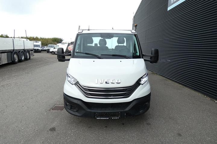 Hvid Iveco Daily fra 2023