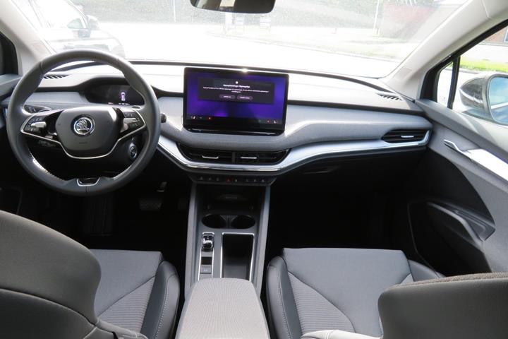 Sort Skoda Enyaq fra 2025