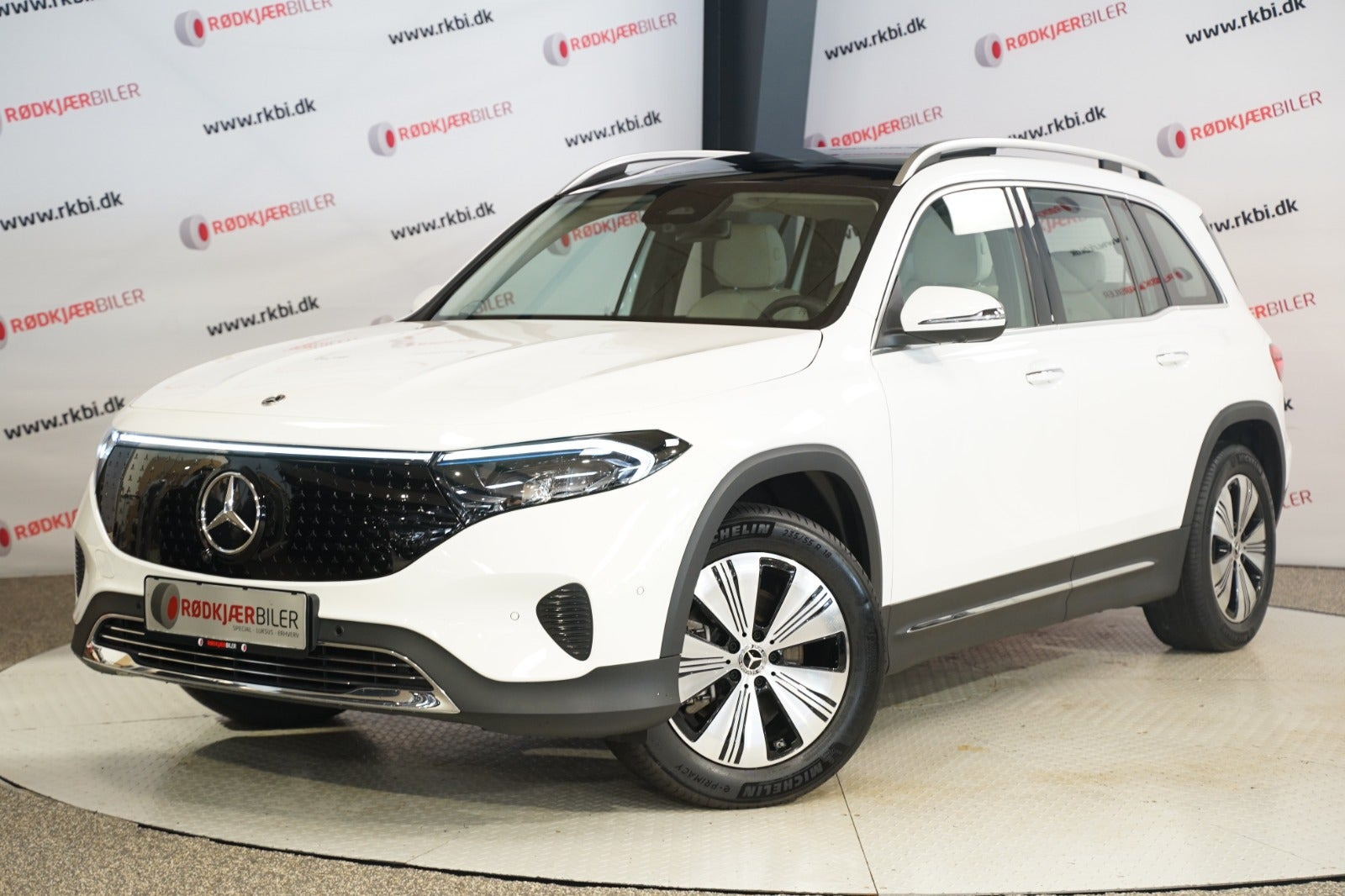 Mercedes EQB250+ Progressive Advance Plus