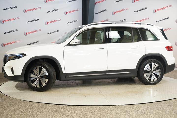 Hvid Mercedes EQB250+ fra 2025