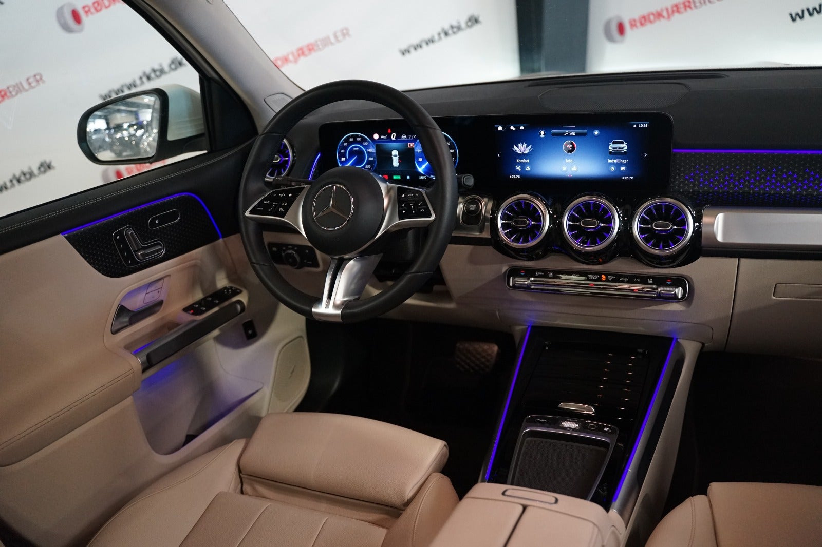 Hvid Mercedes EQB250+ fra 2025