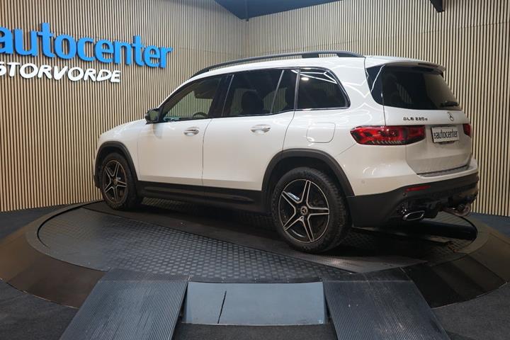 Hvid Mercedes GLB220 d fra 2020