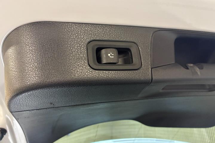 Hvid Mercedes GLB220 d fra 2020
