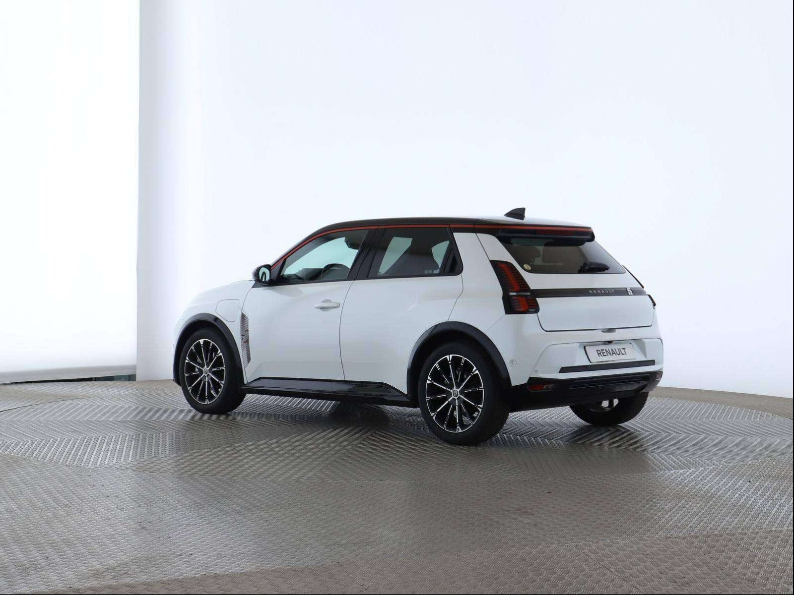 Hvid Renault 5 E-Tech fra 2025