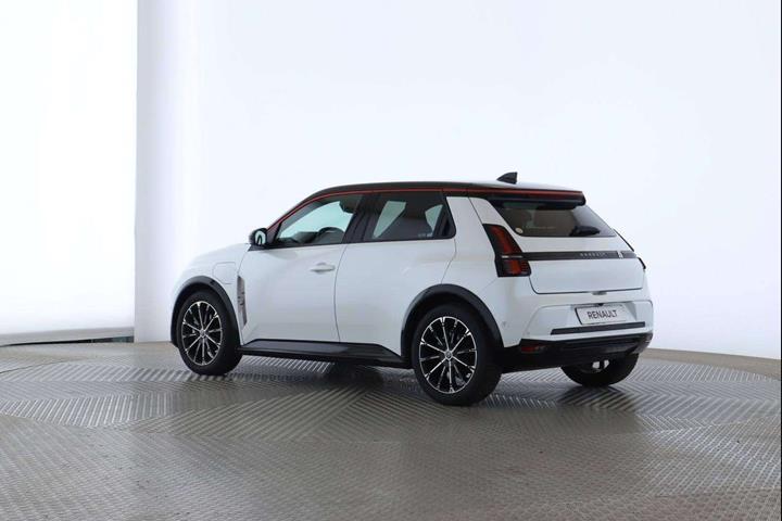 Hvid Renault 5 E-Tech fra 2025