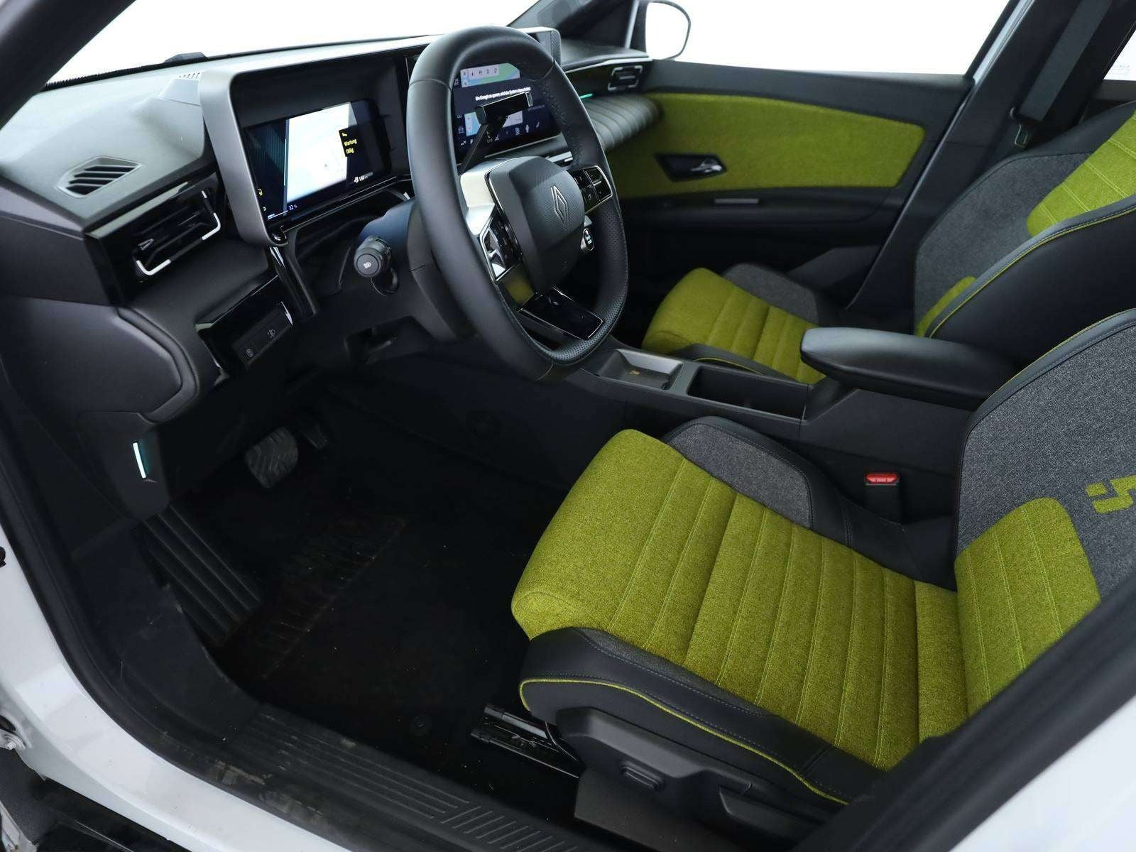 Hvid Renault 5 E-Tech fra 2025