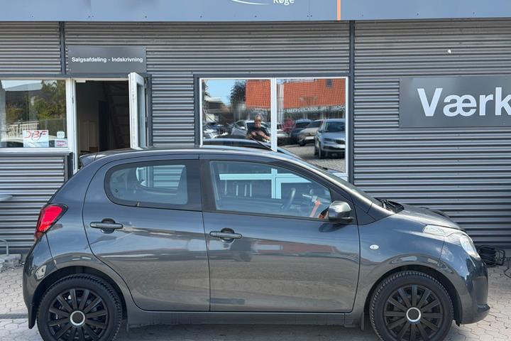 Grå Citroën C1 fra 2016