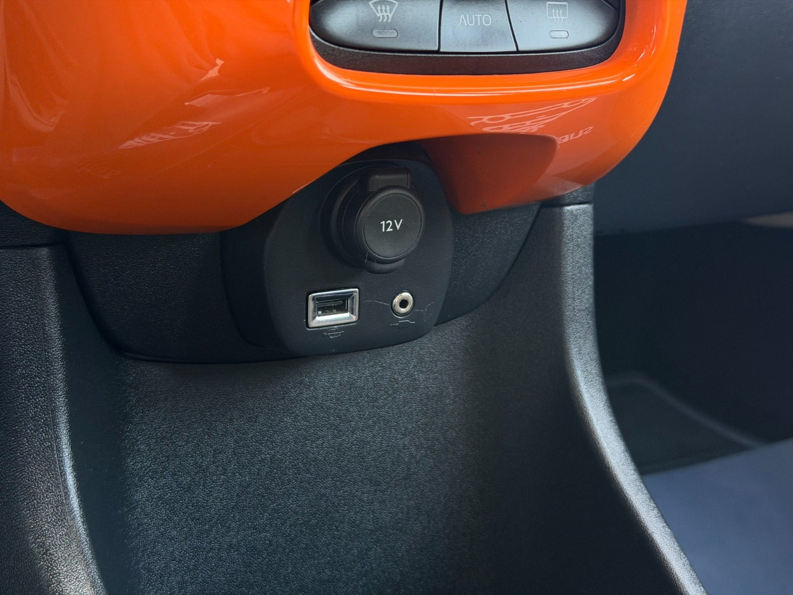 Grå Citroën C1 fra 2016
