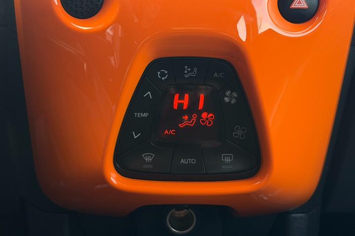 Grå Citroën C1 fra 2016