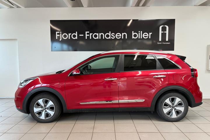 Rød Kia Niro fra 2019