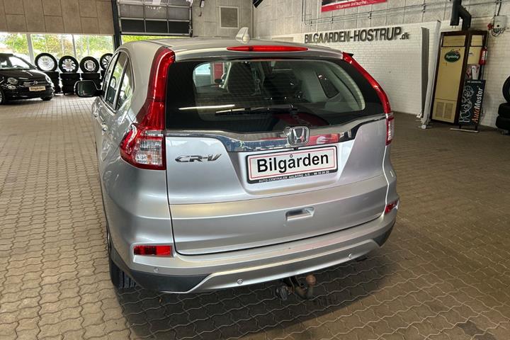 Sølv Honda CR-V fra 2015