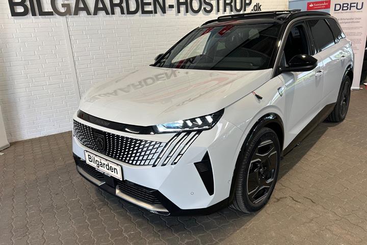 Hvid Peugeot e-5008 fra 2024
