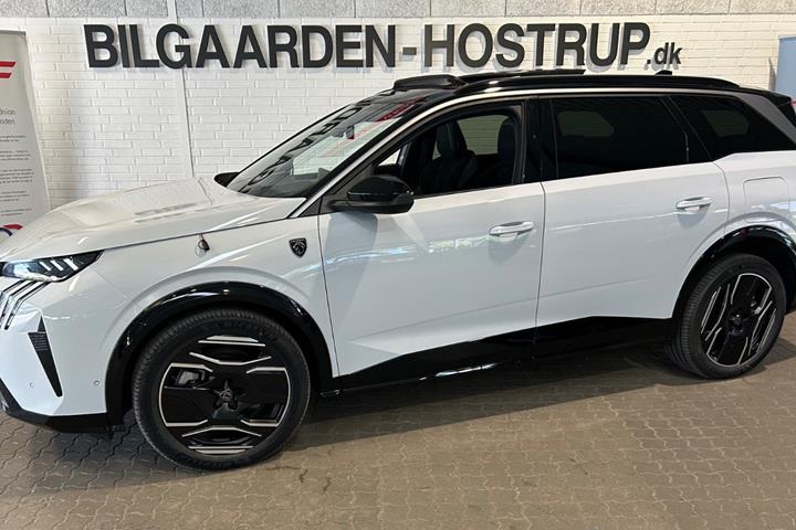 Hvid Peugeot e-5008 fra 2024