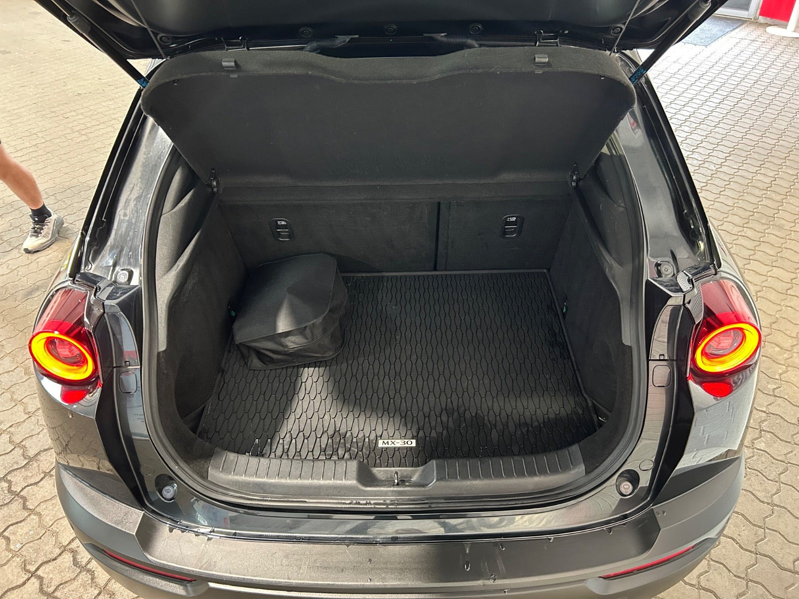 Sort Mazda MX-30 fra 2021