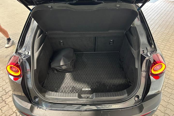 Sort Mazda MX-30 fra 2021