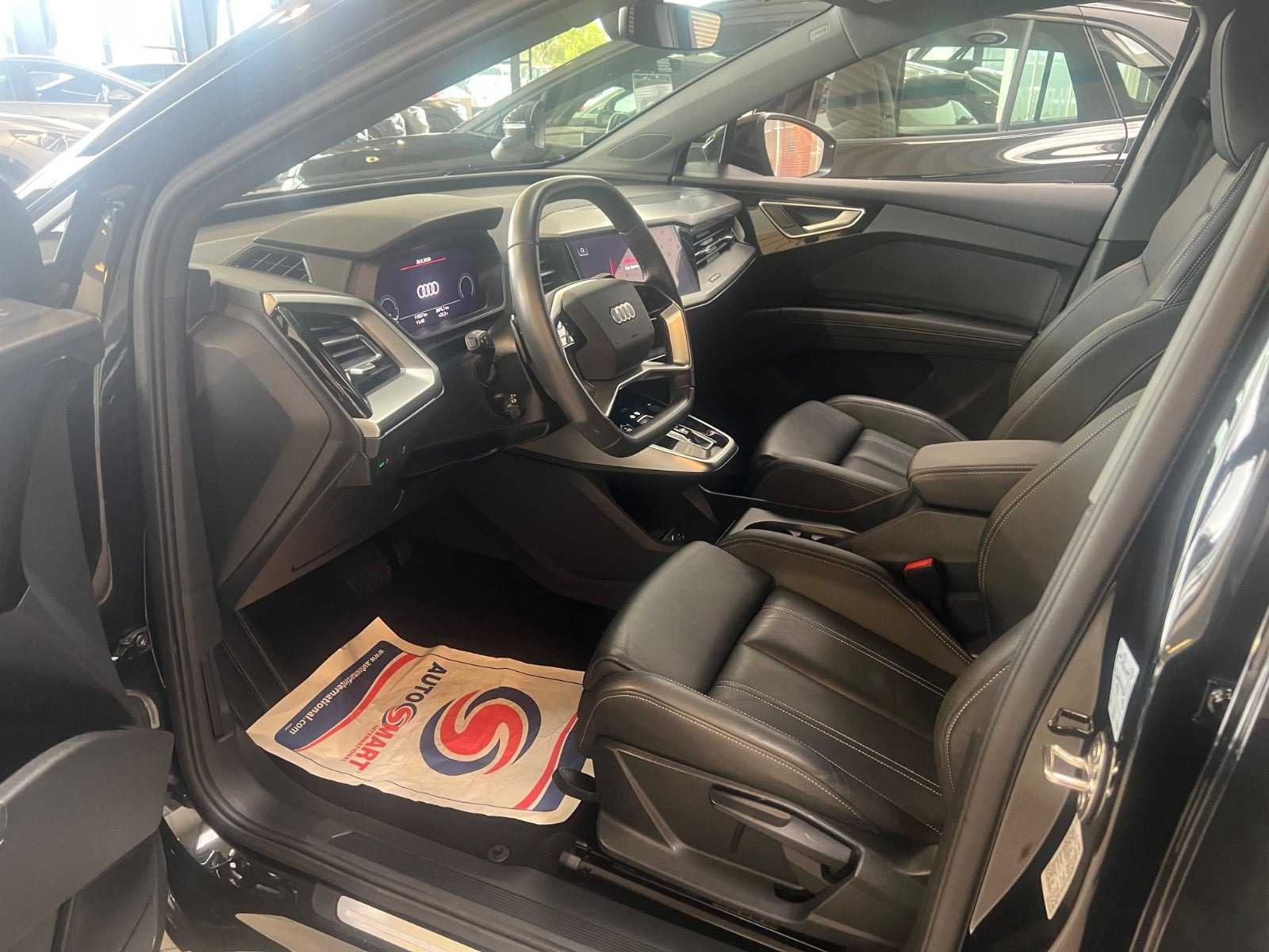 Sort Audi Q4 e-tron fra 2024