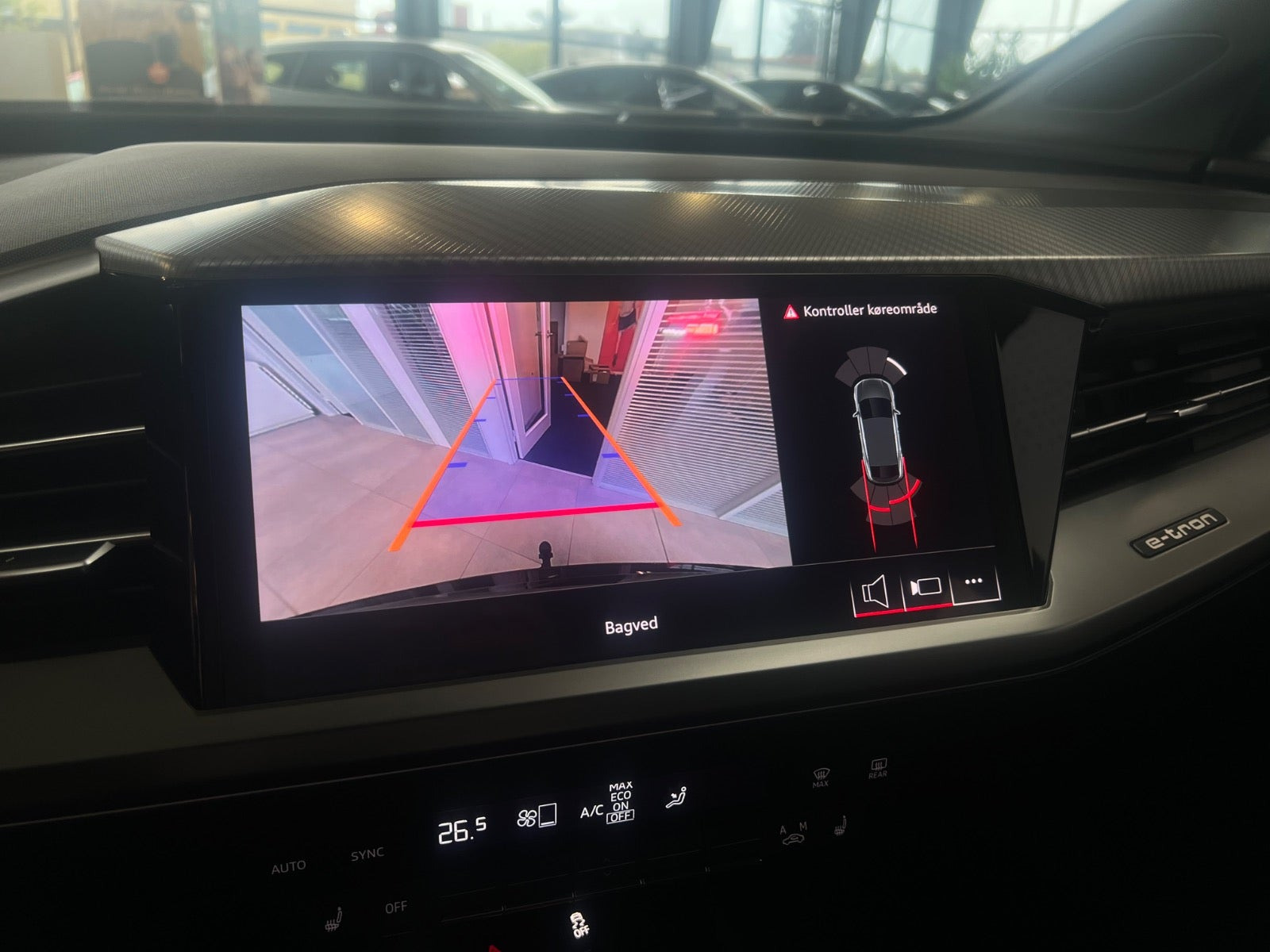 Sort Audi Q4 e-tron fra 2024