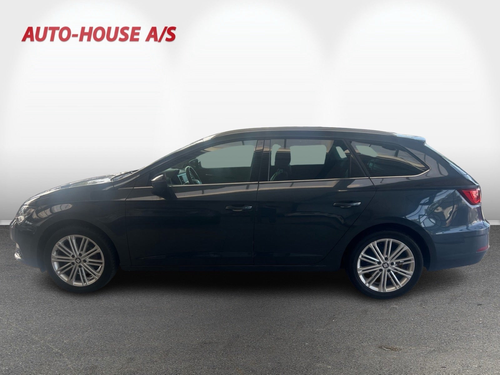 Grå Seat Leon fra 2019